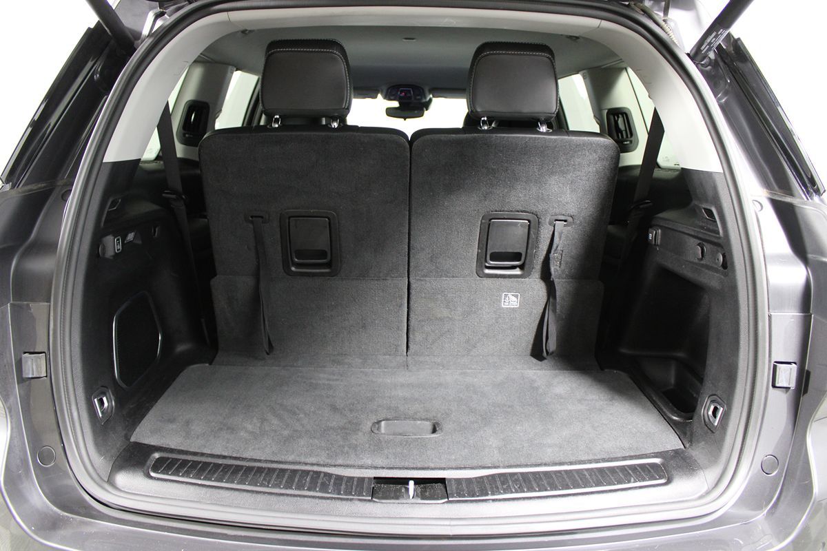 2021 Jeep Grand Cherokee L Limited Image 14 of 43