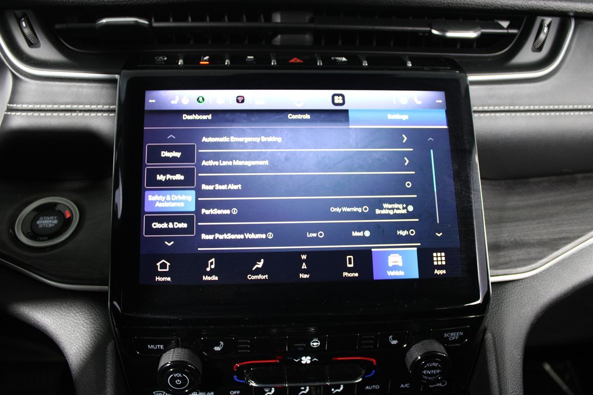 2021 Jeep Grand Cherokee L Limited Image 26 of 43