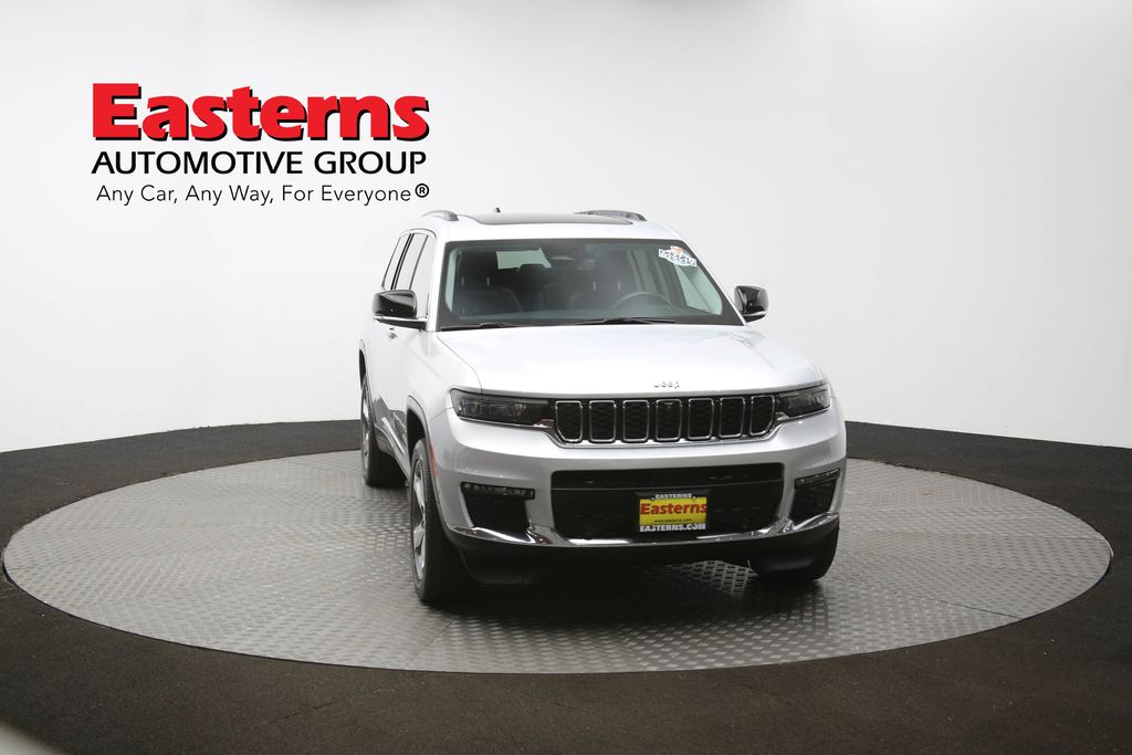 Vehicle image 25 of 65