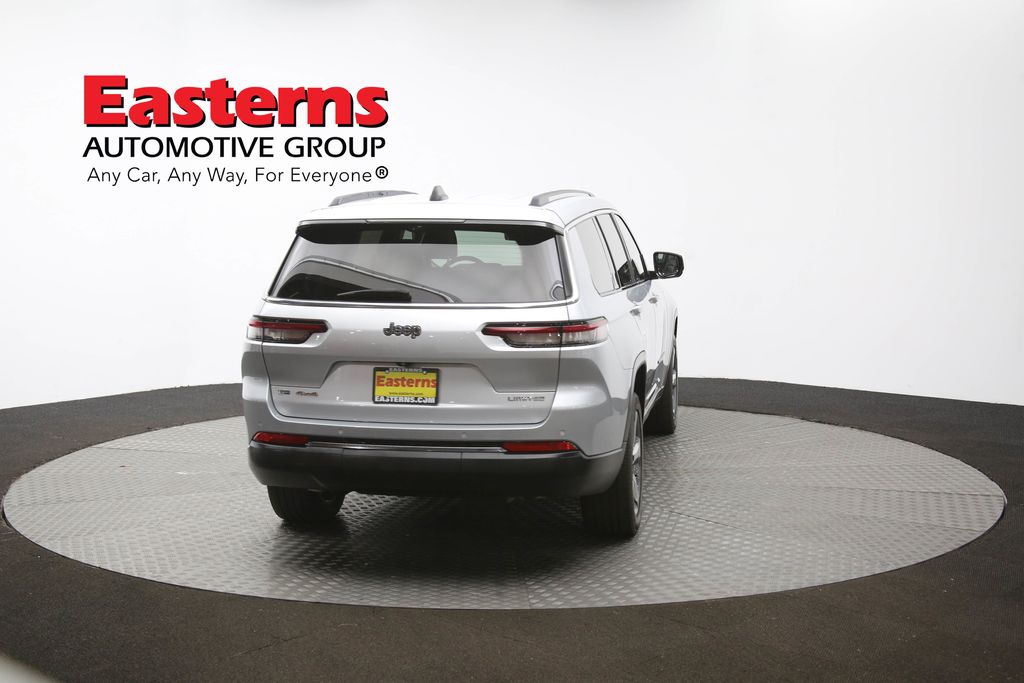 Vehicle image 14 of 65