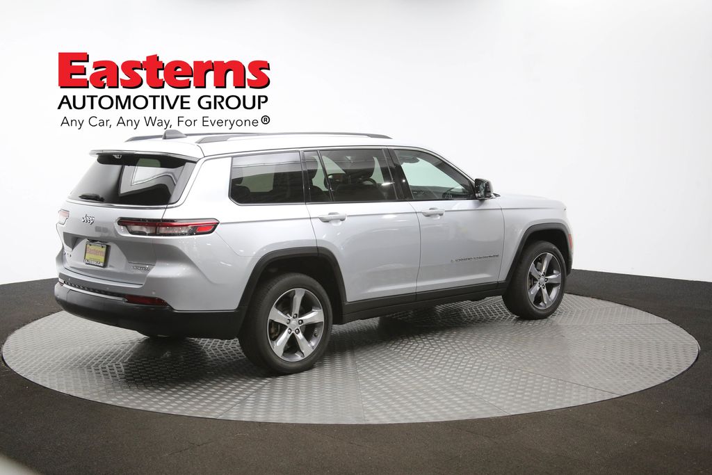 Vehicle image 17 of 65