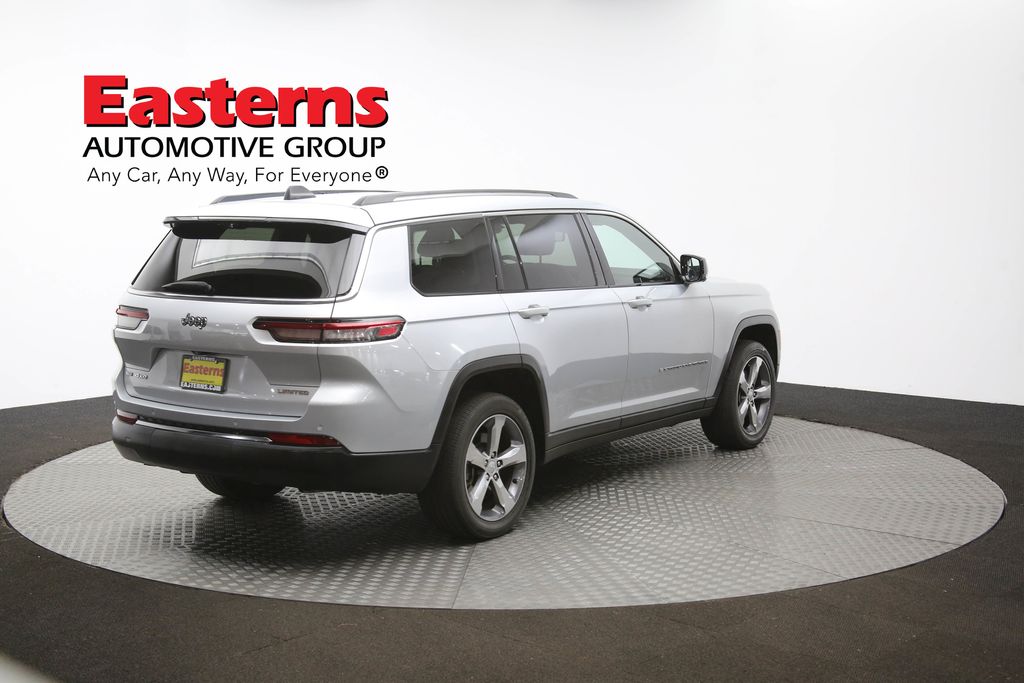 Vehicle image 16 of 65