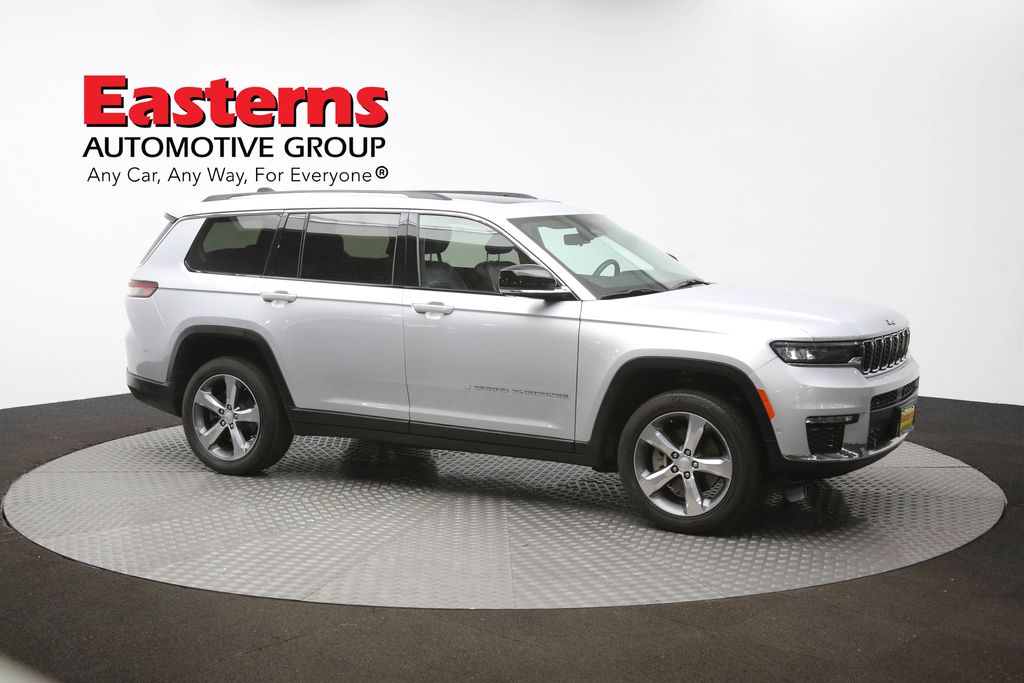 Vehicle image 22 of 65