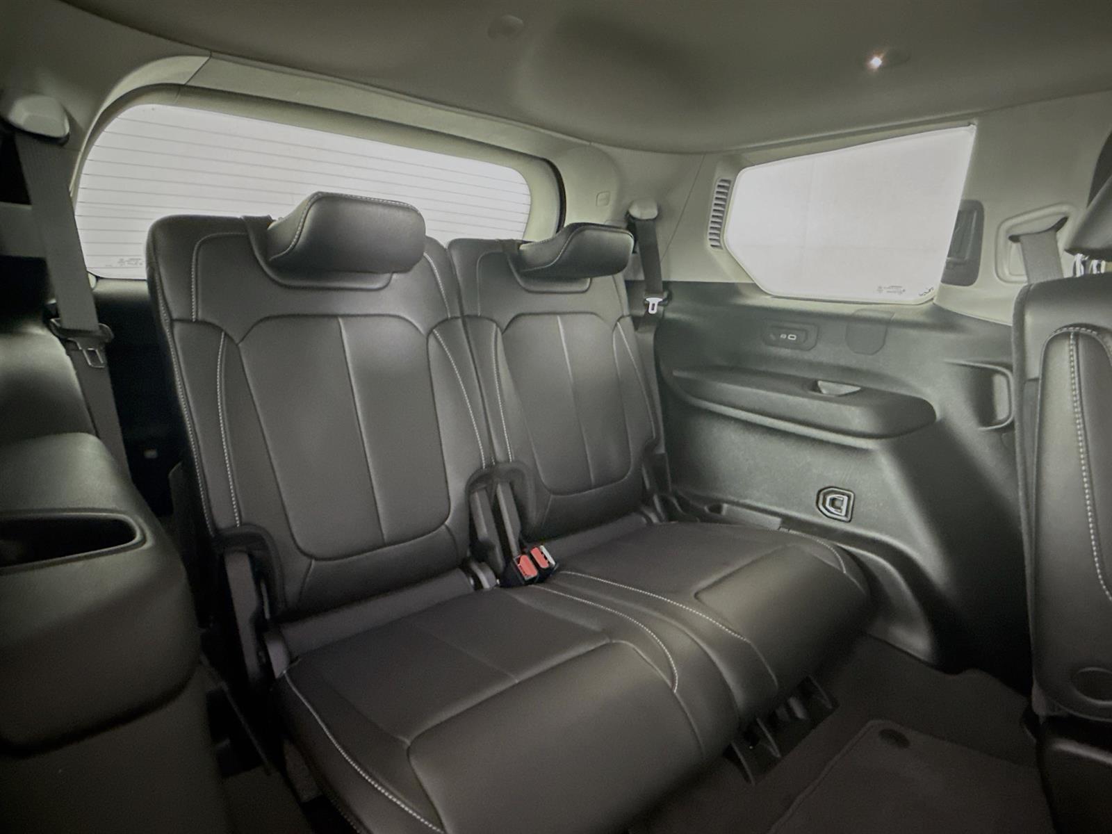 Vehicle image 46 of 51