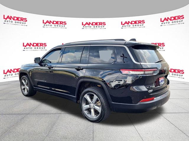 Vehicle image 8 of 28