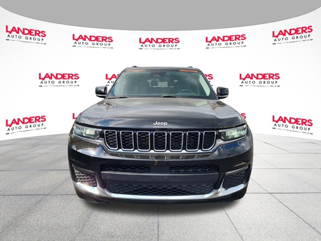Vehicle image 2 of 28