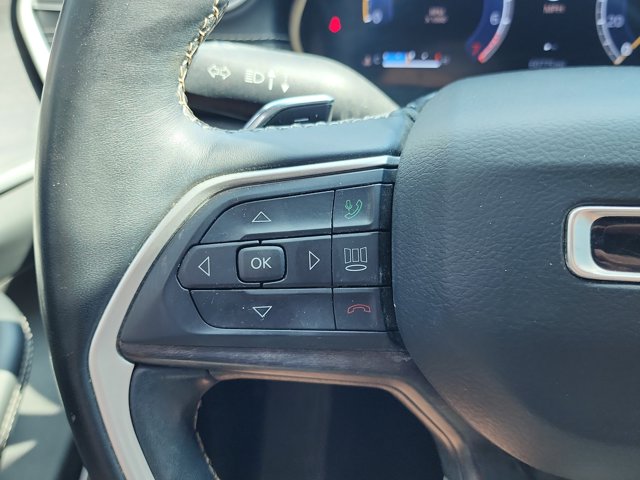 Vehicle image 25 of 28
