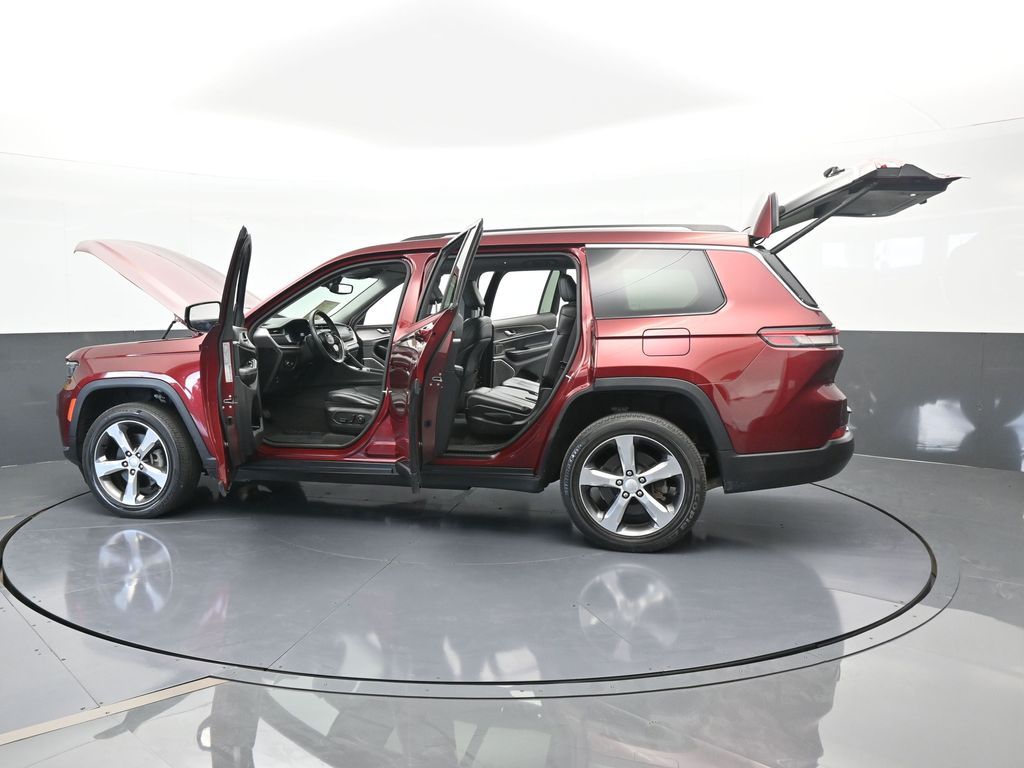 Vehicle image 28 of 78