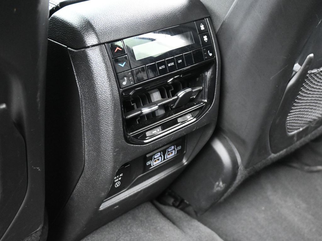 Vehicle image 62 of 78