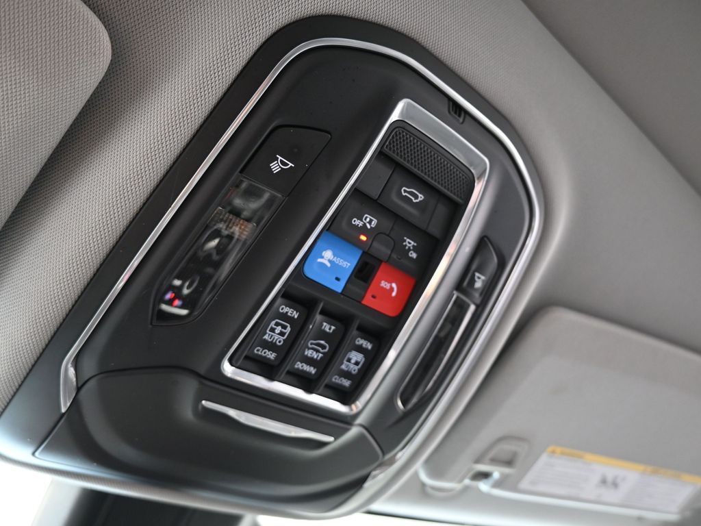 Vehicle image 48 of 78