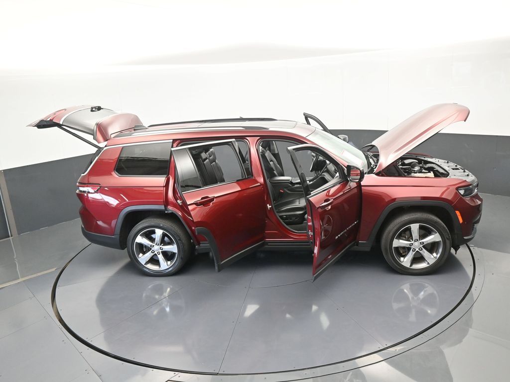 Vehicle image 23 of 78