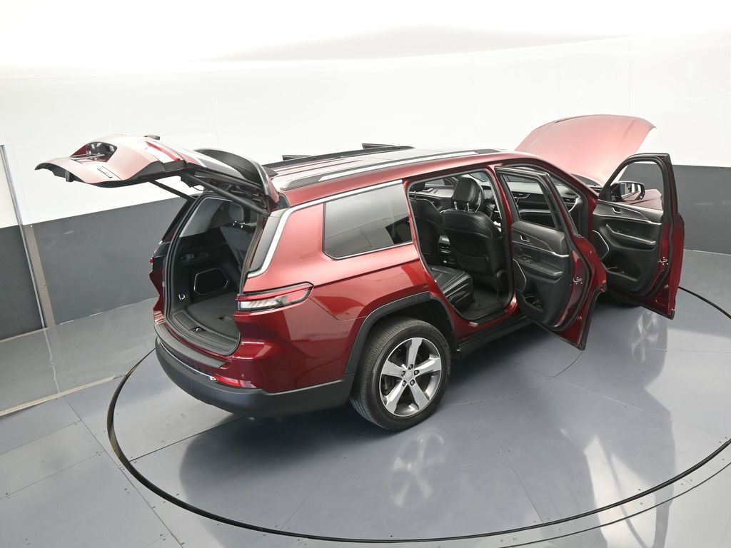 Vehicle image 17 of 78