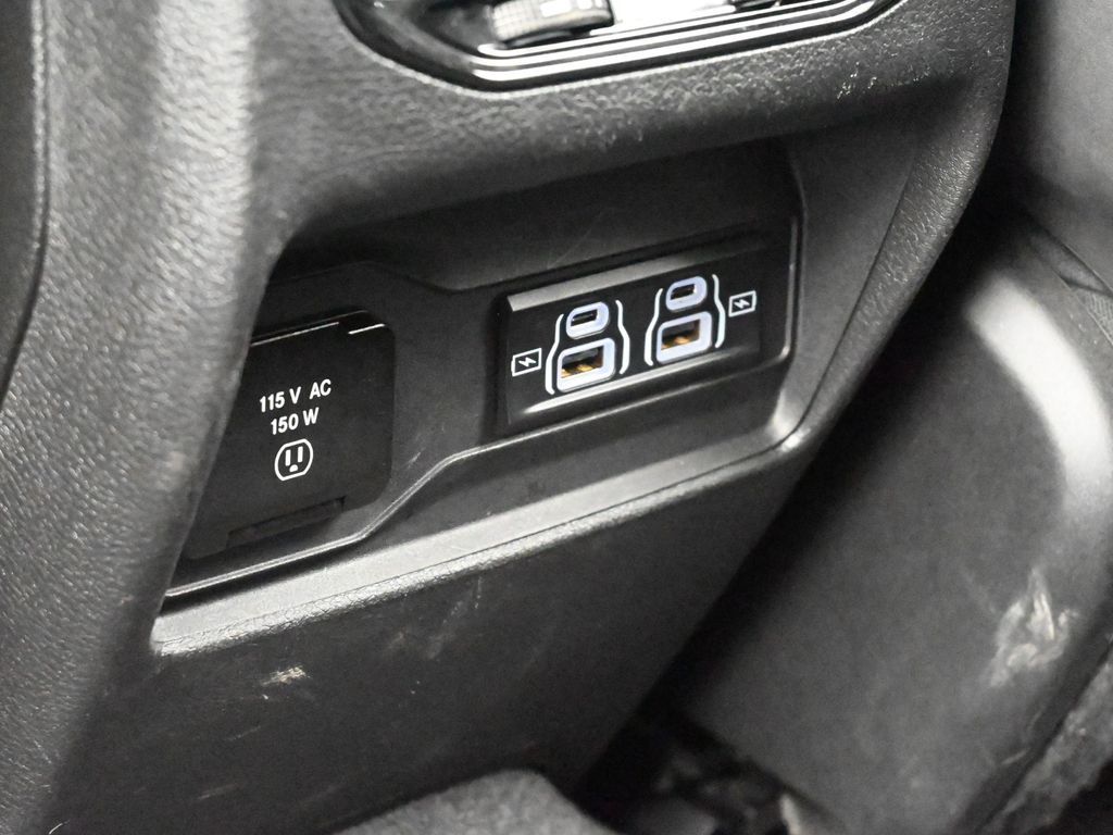Vehicle image 64 of 78