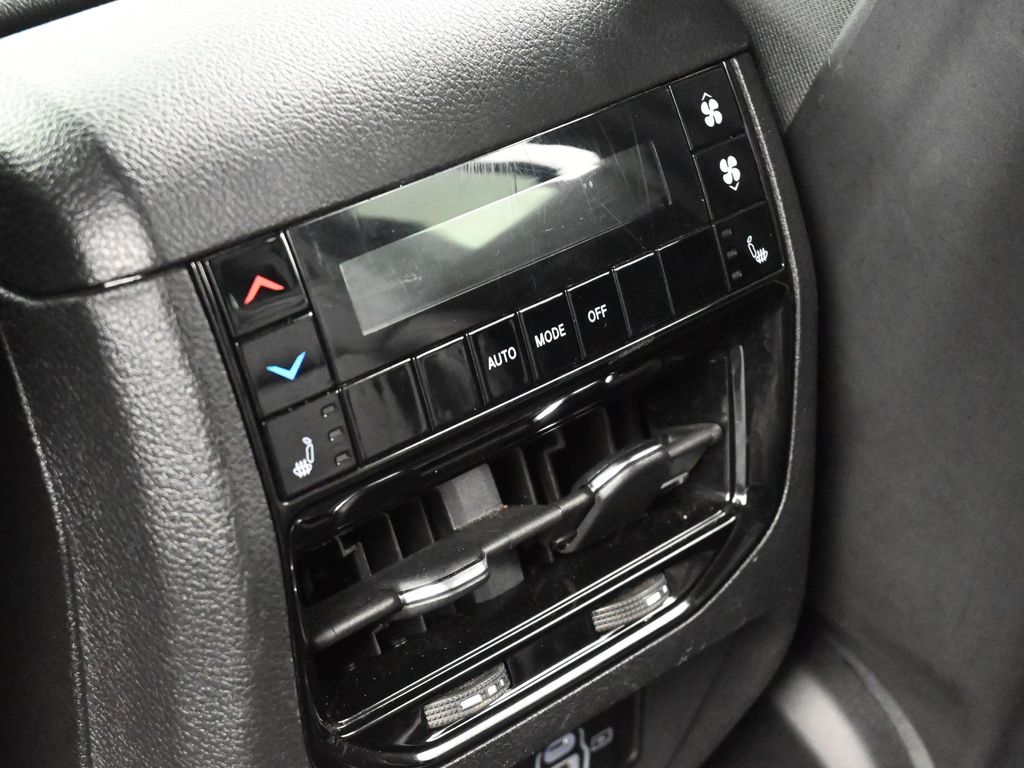 Vehicle image 63 of 78