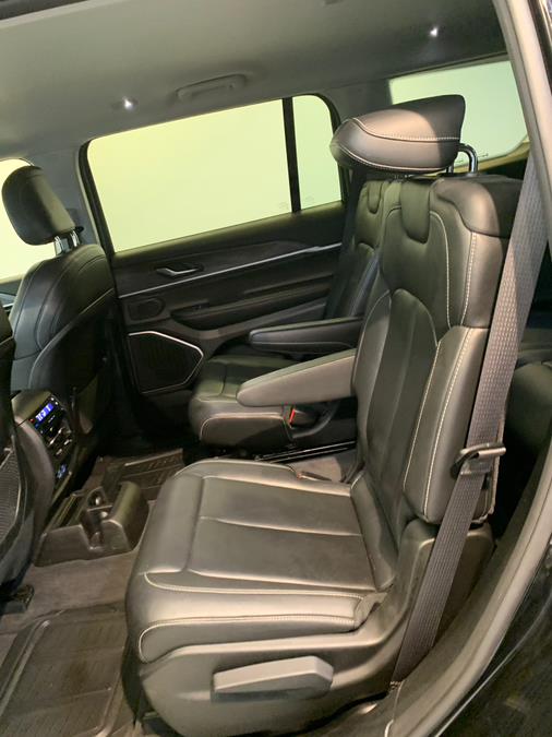 Vehicle image 43 of 61