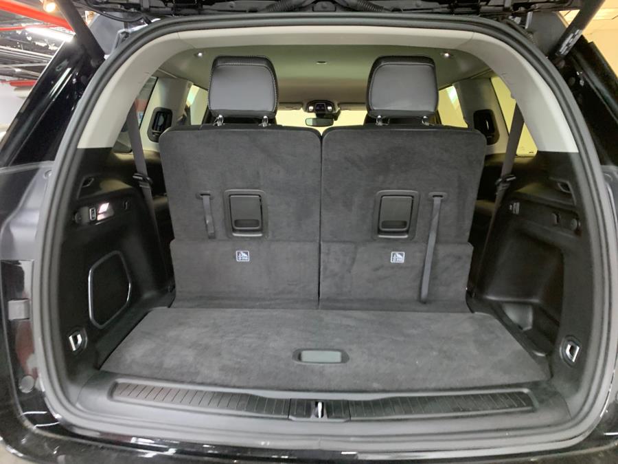 Vehicle image 46 of 61