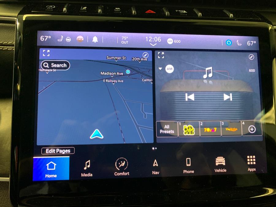Vehicle image 25 of 61