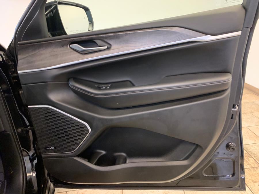 Vehicle image 55 of 61