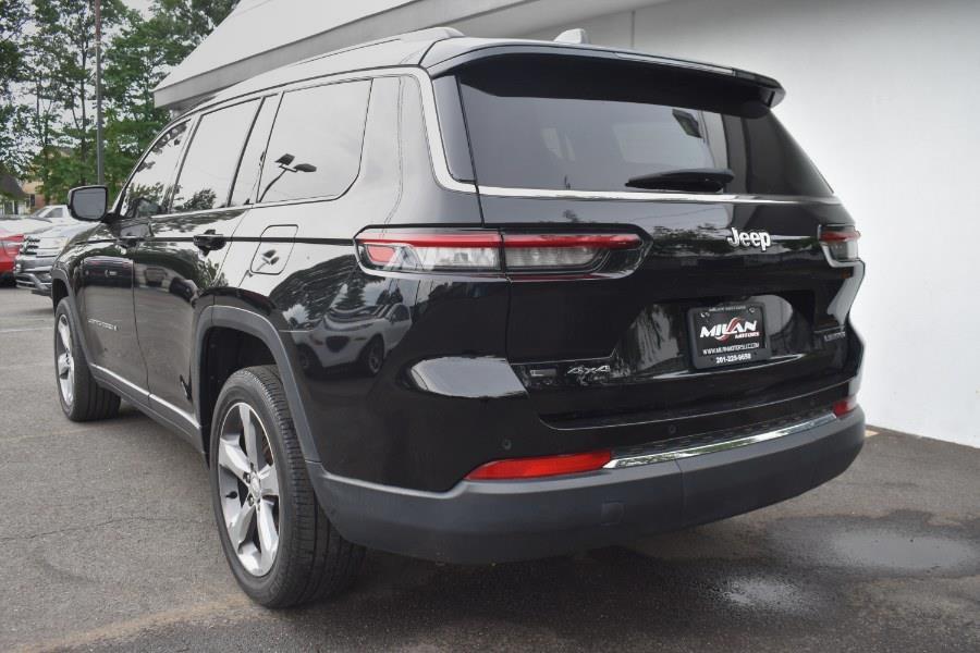 Vehicle image 7 of 47