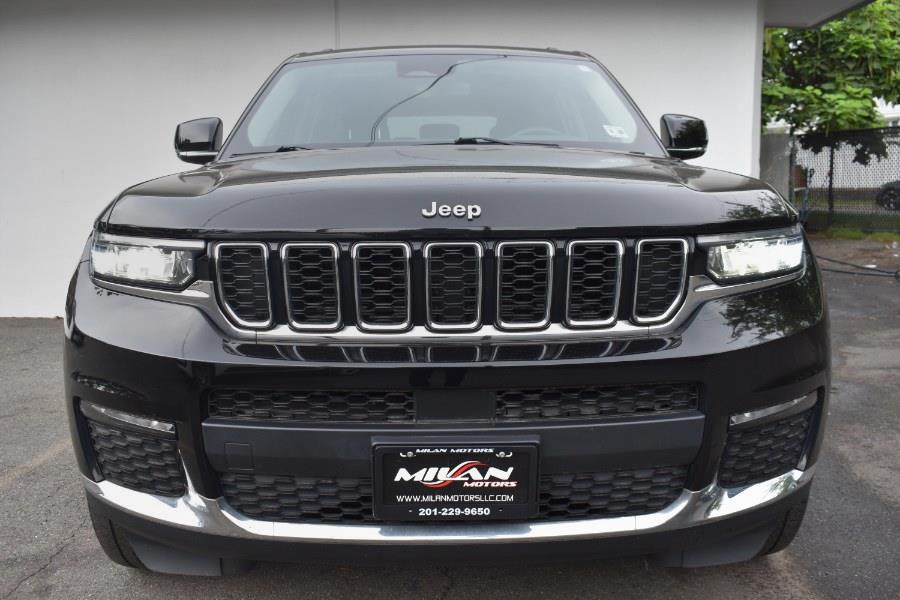 Vehicle image 3 of 47
