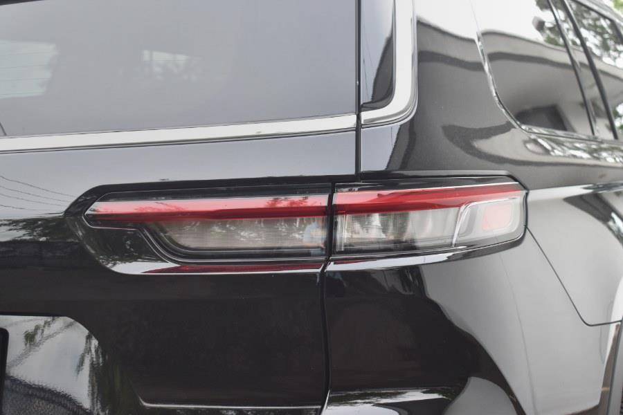 Vehicle image 15 of 47