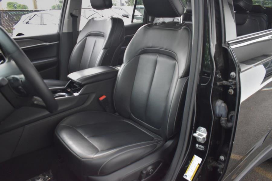 Vehicle image 18 of 47
