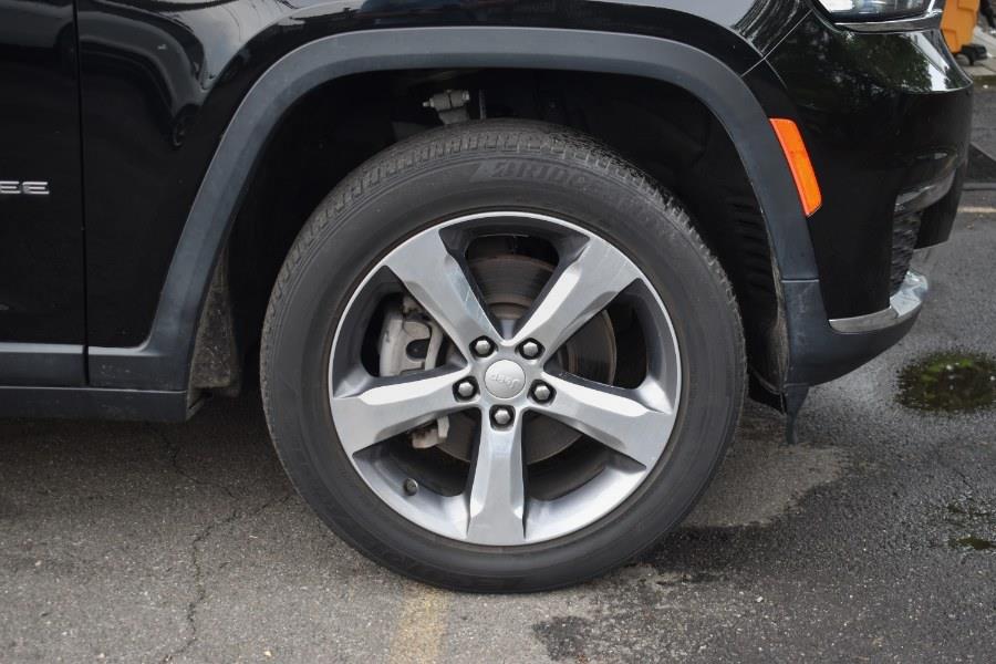 Vehicle image 13 of 47