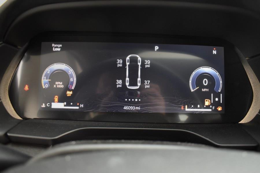 Vehicle image 22 of 47