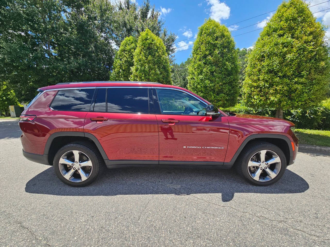 Vehicle image 4 of 49