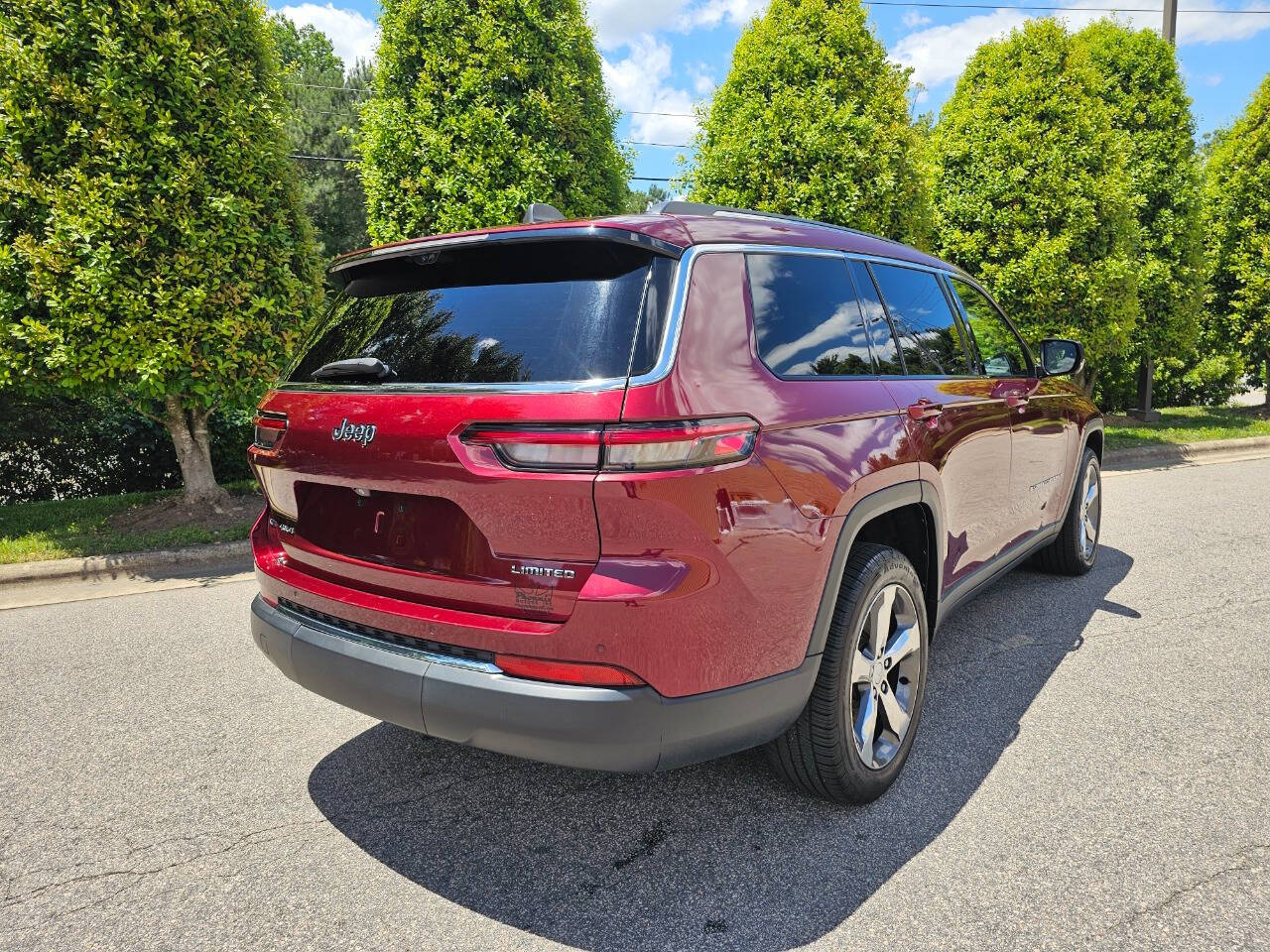 Vehicle image 5 of 49