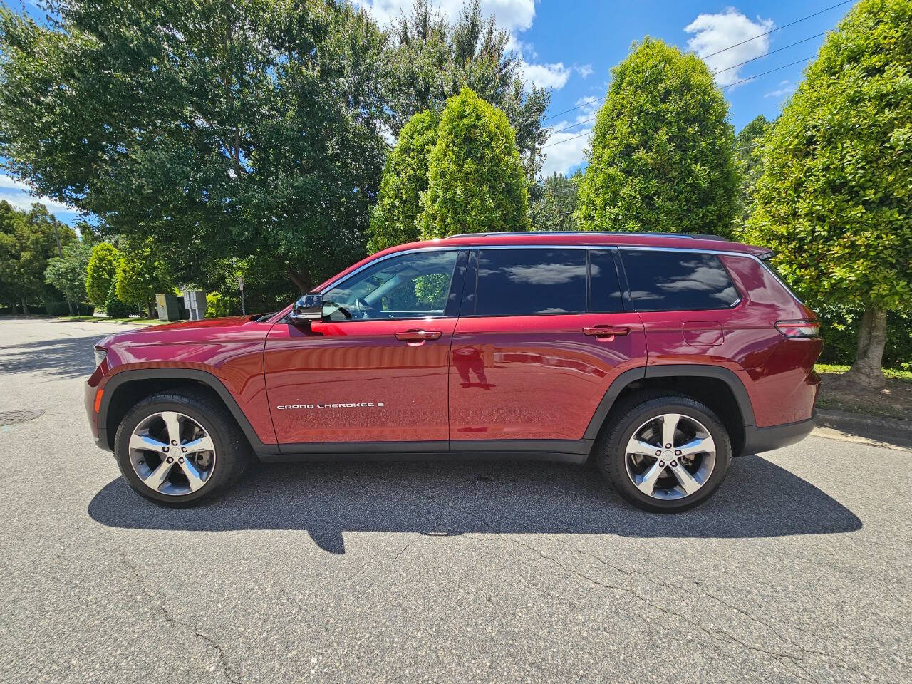 Vehicle image 8 of 49
