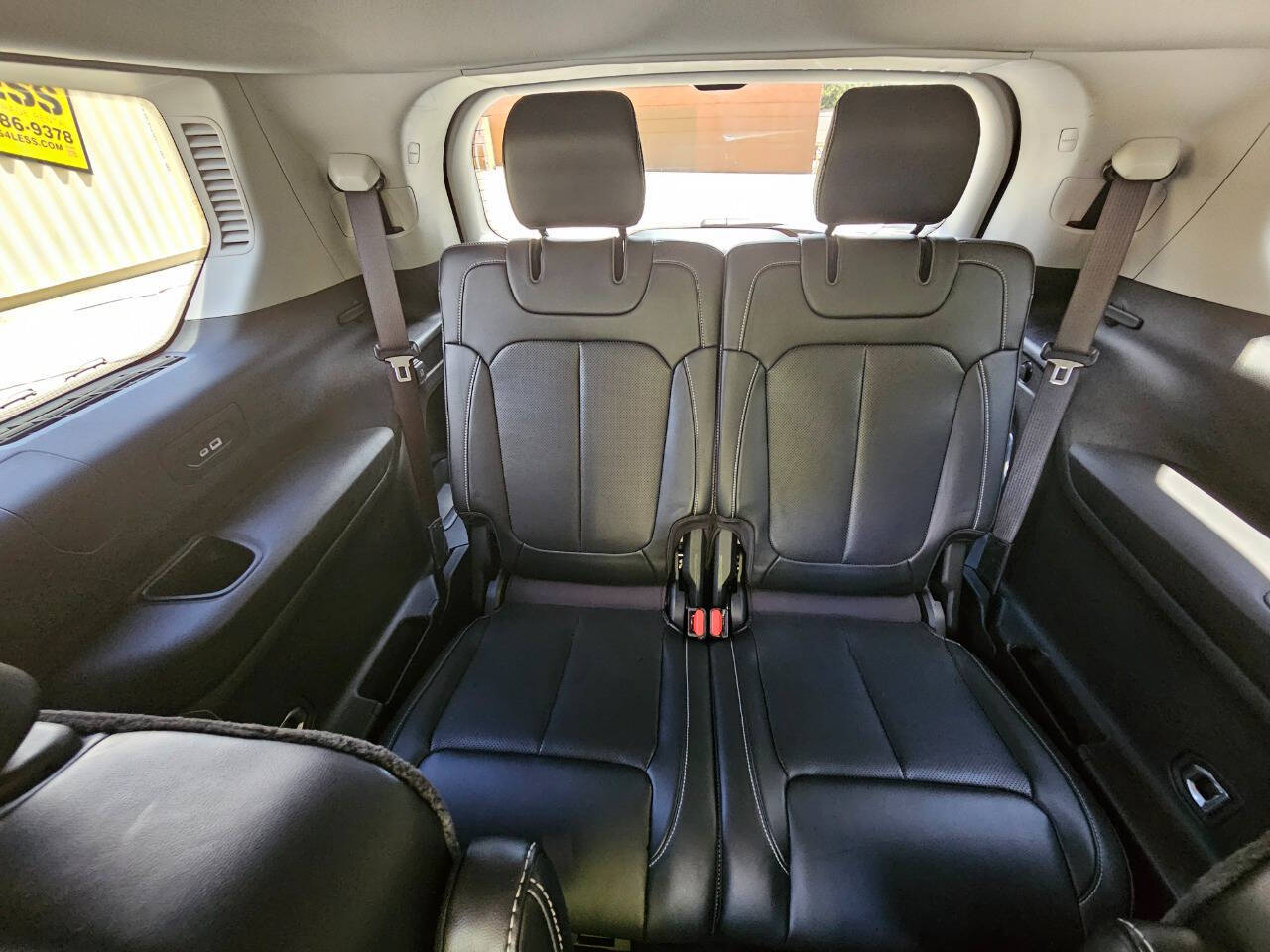 Vehicle image 41 of 49
