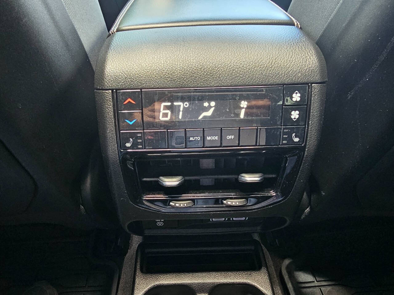 Vehicle image 40 of 49
