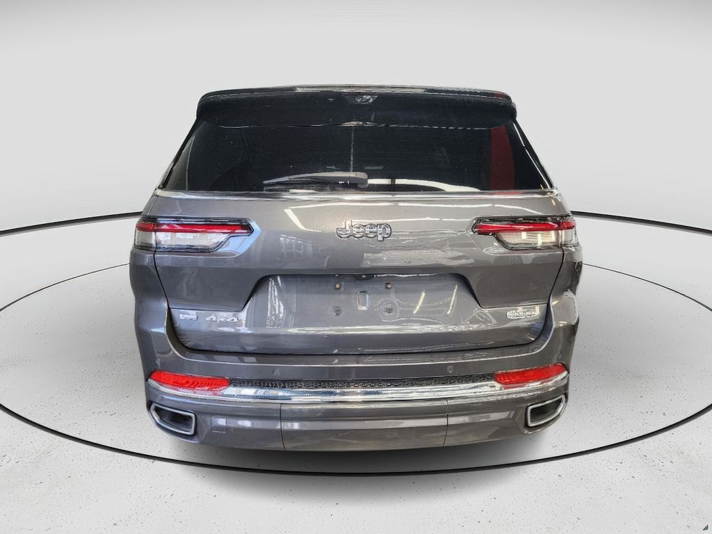 Vehicle image 4 of 15