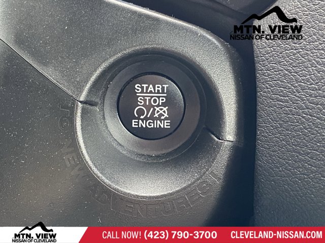 Vehicle image 18 of 27