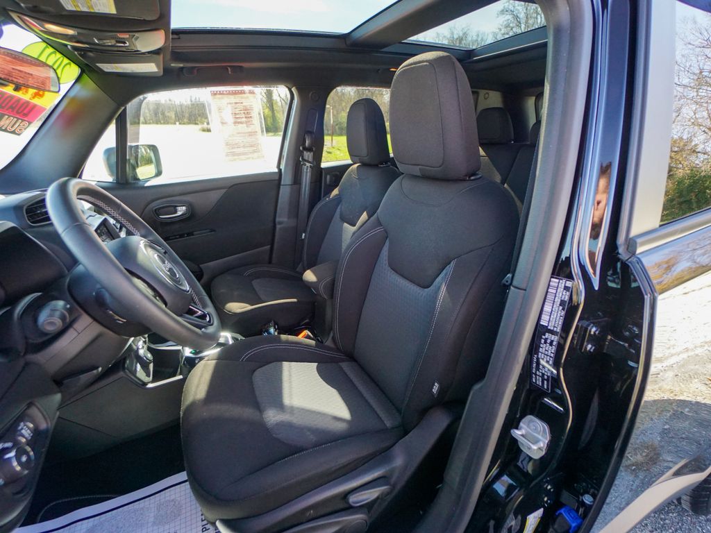 2021 Jeep Renegade 80th Anniversary Image 12 of 33