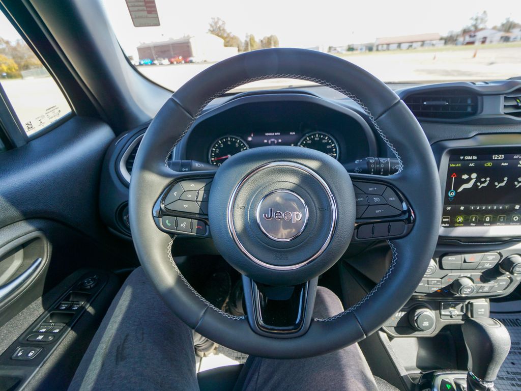 2021 Jeep Renegade 80th Anniversary Image 31 of 33