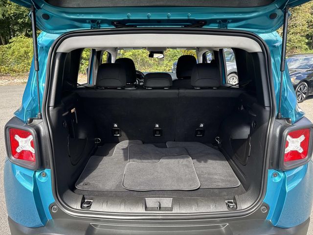 2021 Jeep Renegade Latitude Image 11 of 32