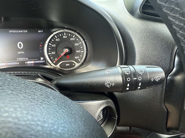 2021 Jeep Renegade Latitude Image 28 of 32