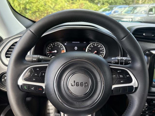 2021 Jeep Renegade Latitude Image 15 of 32