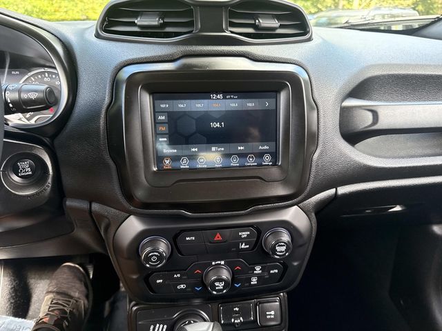 2021 Jeep Renegade Latitude Image 19 of 32