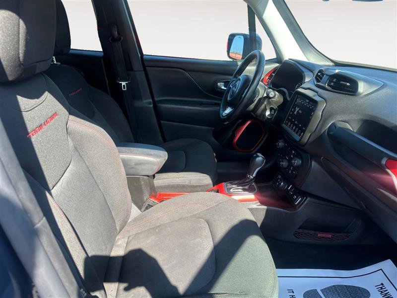 Vehicle image 14 of 15