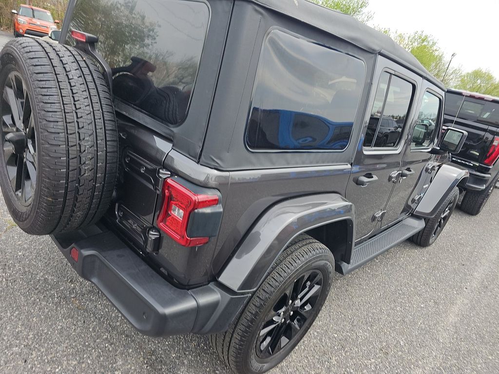 2021 Jeep Wrangler 4xe Unlimited Sahara Image 2 of 5