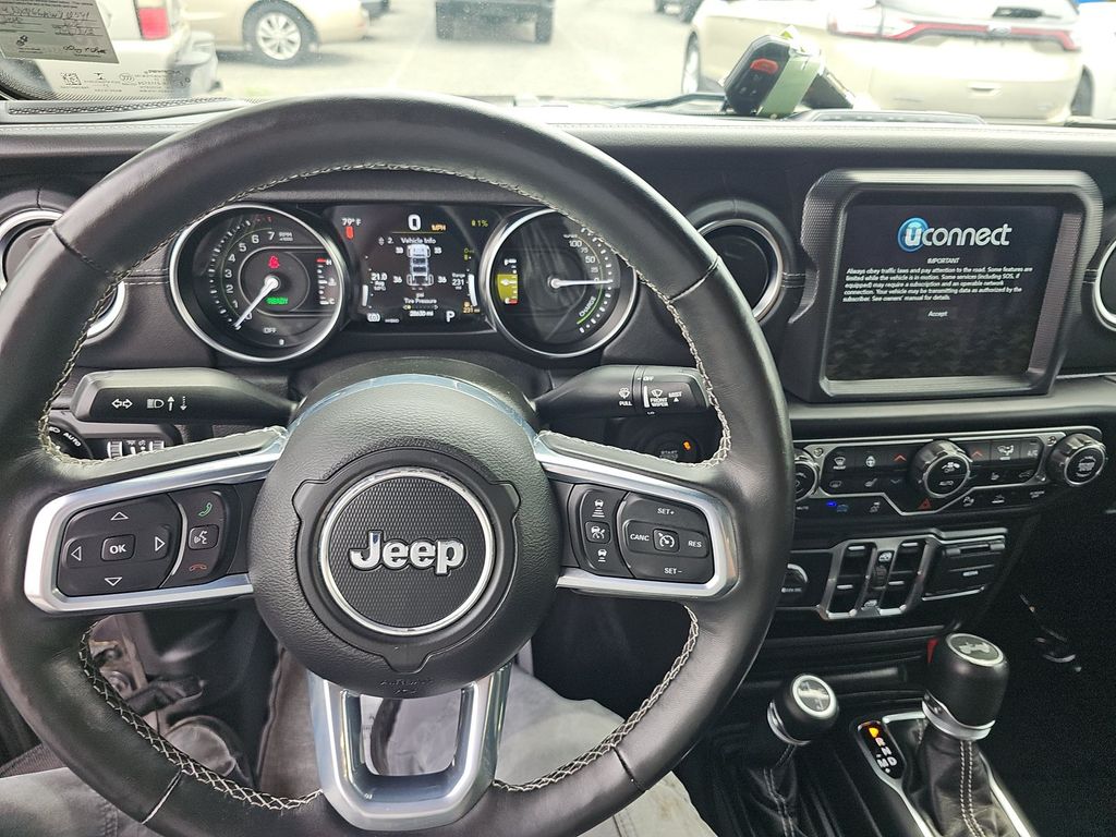 2021 Jeep Wrangler 4xe Unlimited Sahara Image 3 of 5