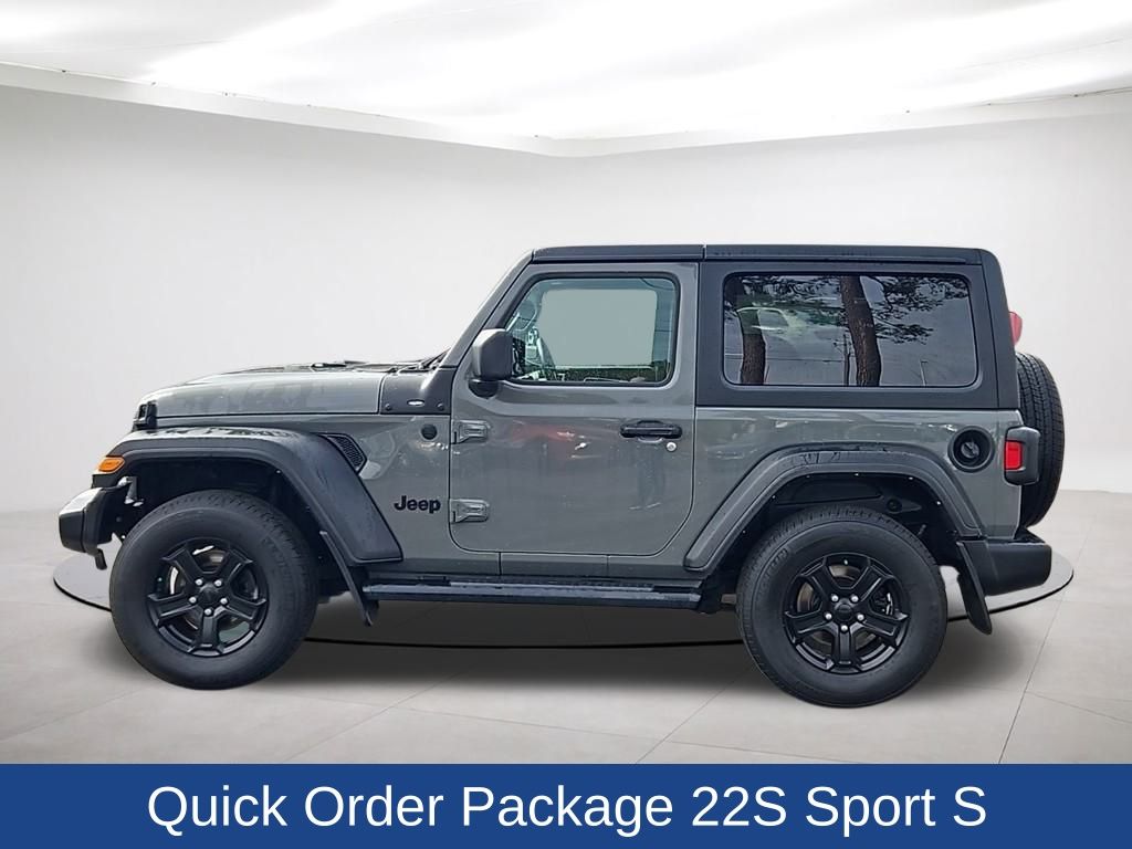 Vehicle image 7 of 28