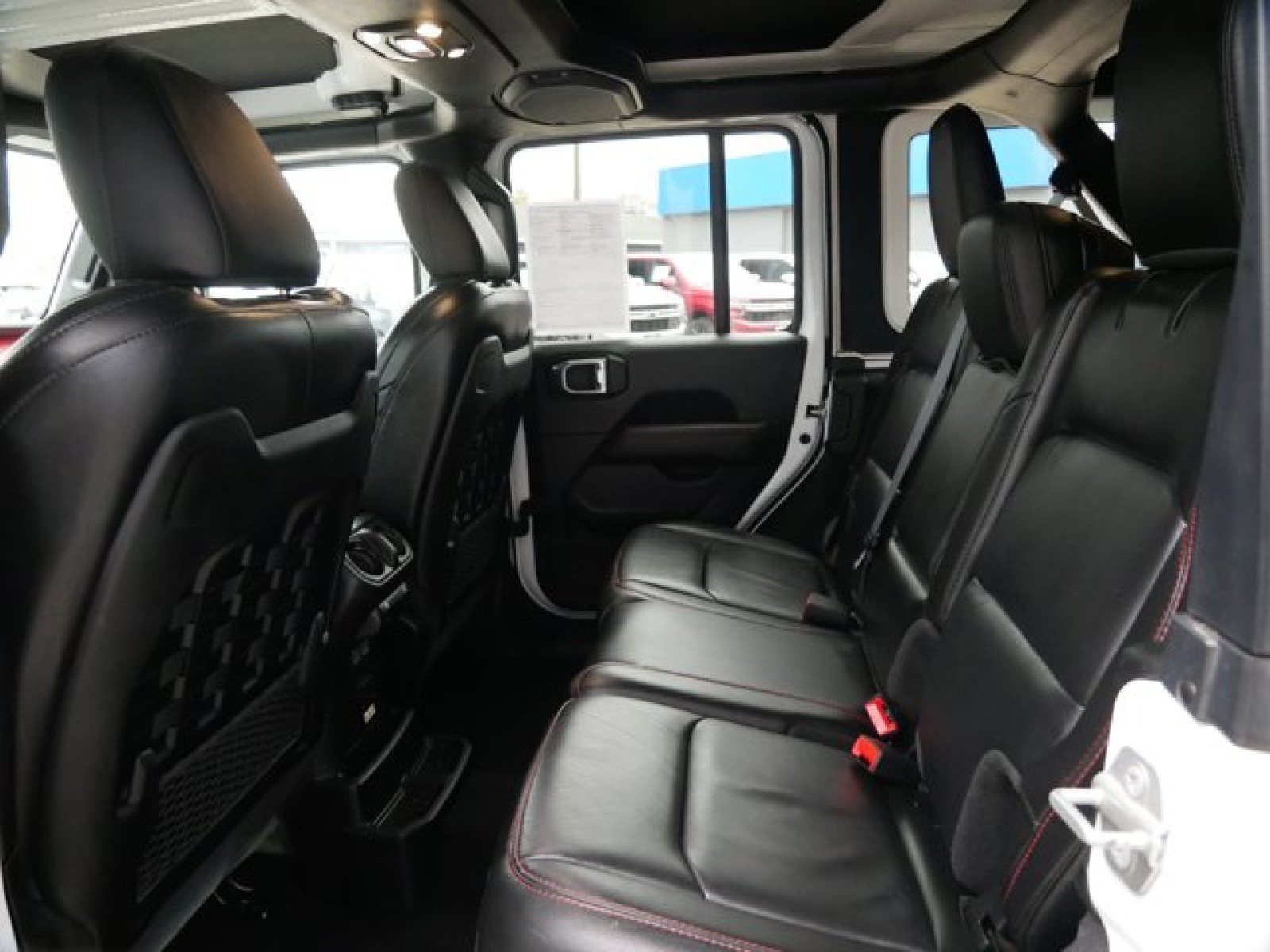 Vehicle image 8 of 27