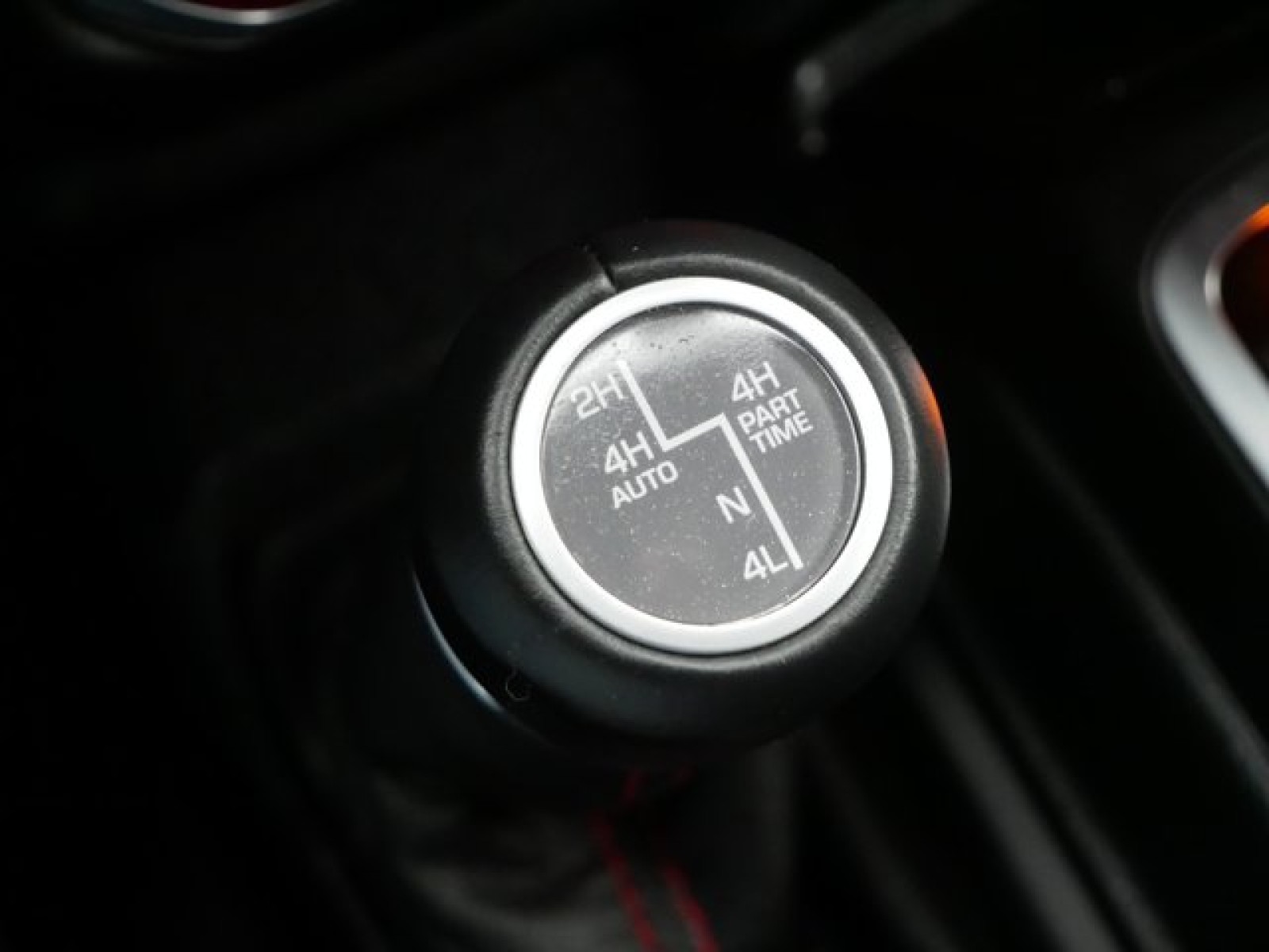Vehicle image 17 of 27