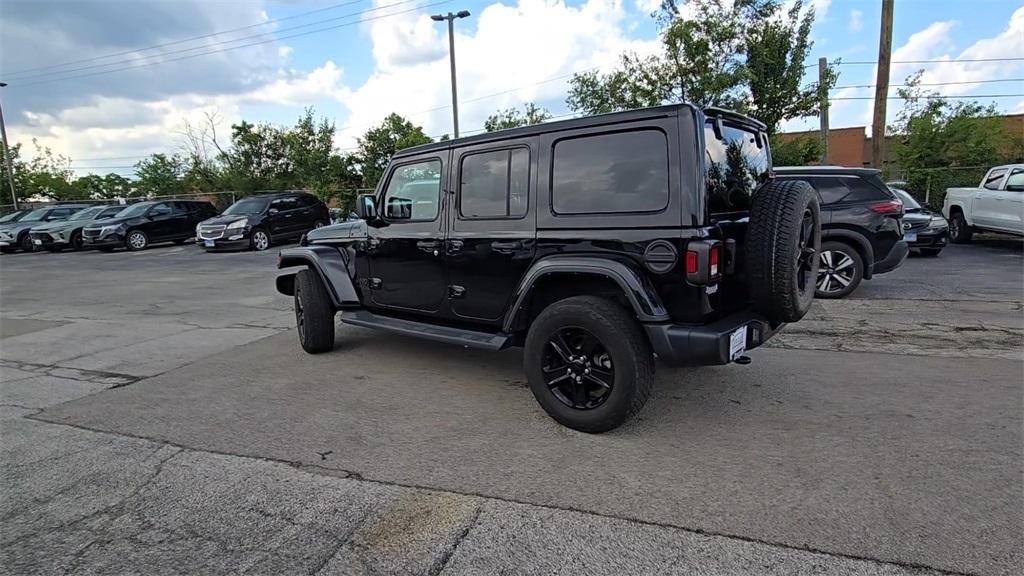 Vehicle image 7 of 40