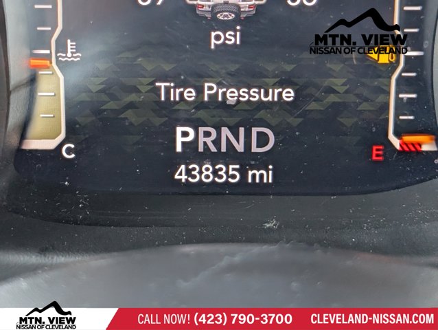 Vehicle image 19 of 23