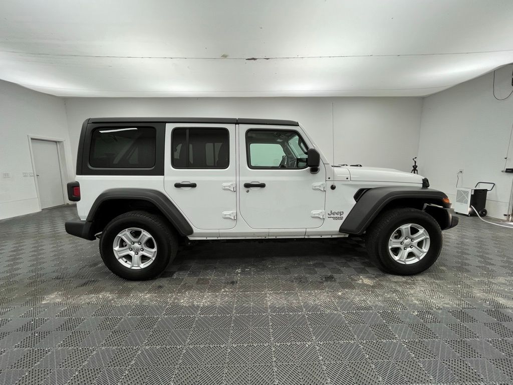 2021 Jeep Wrangler Unlimited Sport S Image 4 of 34